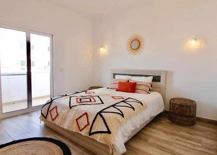 Lagoa Central By Homing